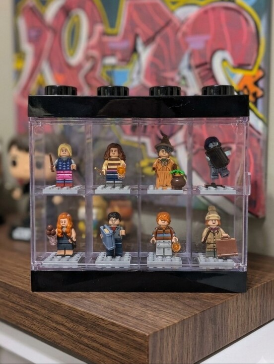 Lego Other - 2020 LEGO Harry Potter Minifigures (Series 2) with Display Case